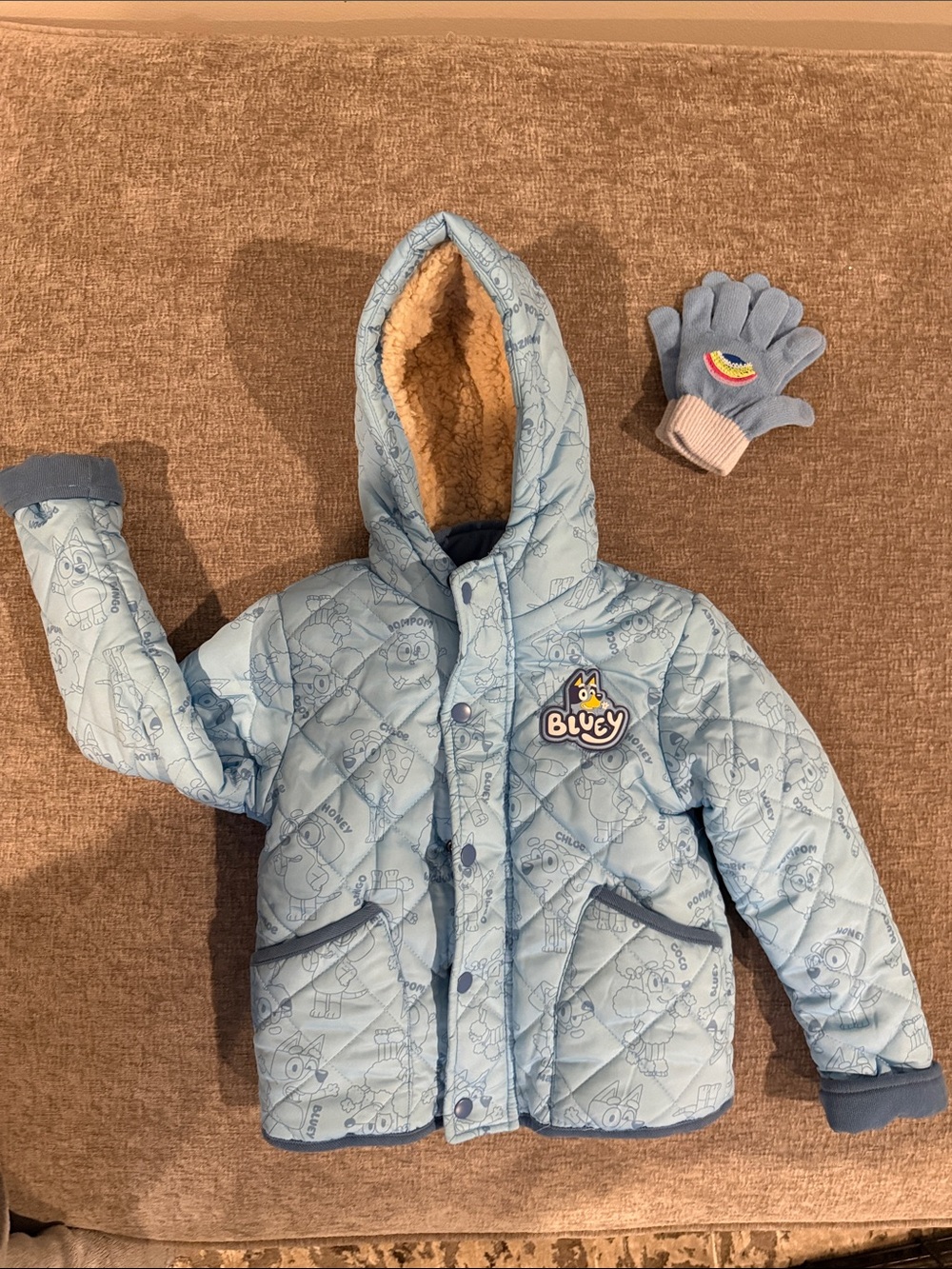 Bluey Light Blue Quilted Kids Hoodie Jacket/ gloves - Size 5T